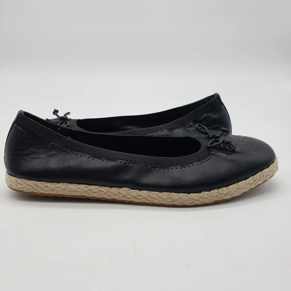 Frye and Co. espadrille flats Women US 7 Black faux leather cream raffia trim